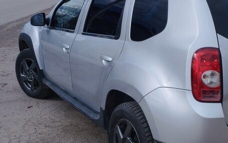 Renault Duster I рестайлинг, 2013 год, 825 000 рублей, 2 фотография