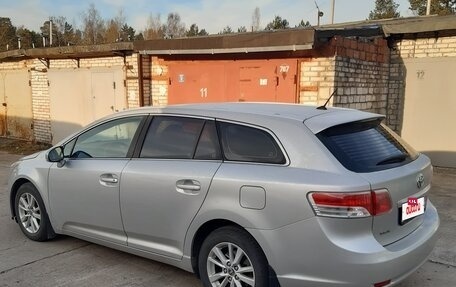 Toyota Avensis III рестайлинг, 2011 год, 1 150 000 рублей, 2 фотография