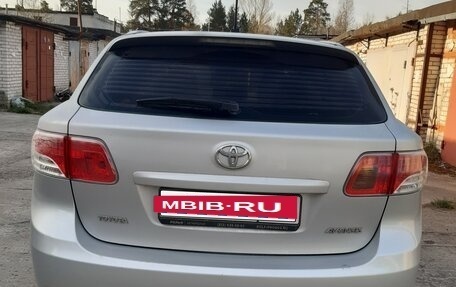 Toyota Avensis III рестайлинг, 2011 год, 1 150 000 рублей, 3 фотография