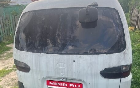 Hyundai Starex I рестайлинг, 2000 год, 180 000 рублей, 2 фотография