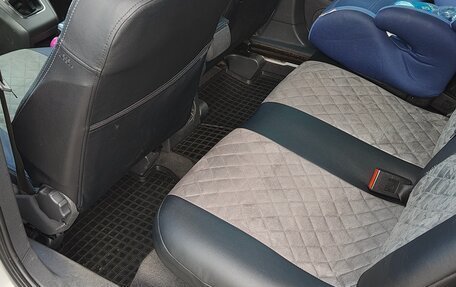 Opel Zafira B, 2009 год, 750 000 рублей, 17 фотография