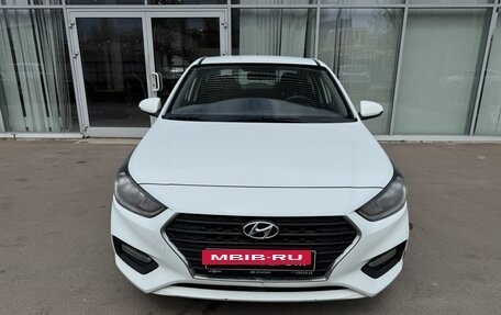 Hyundai Solaris II рестайлинг, 2017 год, 1 150 000 рублей, 2 фотография