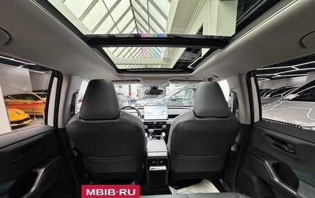 Toyota RAV4, 2026 год, 4 890 000 рублей, 26 фотография