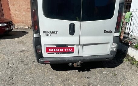 Renault Trafic, 2004 год, 600 000 рублей, 7 фотография