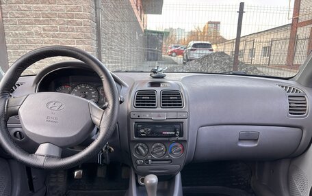 Hyundai Accent II, 2005 год, 325 000 рублей, 13 фотография