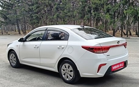 KIA Rio IV, 2017 год, 1 140 000 рублей, 8 фотография