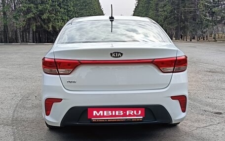 KIA Rio IV, 2017 год, 1 140 000 рублей, 10 фотография