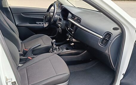 KIA Rio IV, 2017 год, 1 140 000 рублей, 33 фотография