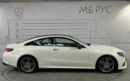 Mercedes-Benz E-Класс, 2018 год, 4 090 000 рублей, 6 фотография
