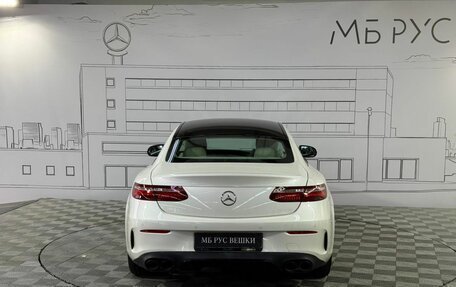 Mercedes-Benz E-Класс, 2018 год, 4 090 000 рублей, 8 фотография