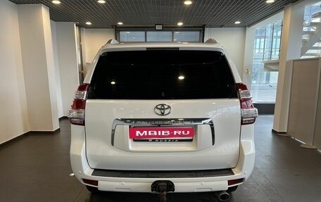 Toyota Land Cruiser Prado 150 рестайлинг 2, 2010 год, 2 690 000 рублей, 4 фотография
