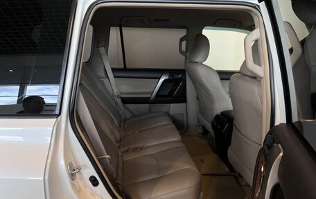Toyota Land Cruiser Prado 150 рестайлинг 2, 2010 год, 2 690 000 рублей, 16 фотография