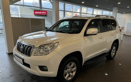 Toyota Land Cruiser Prado 150 рестайлинг 2, 2010 год, 2 690 000 рублей, 7 фотография