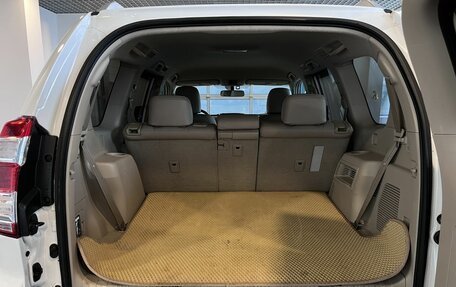 Toyota Land Cruiser Prado 150 рестайлинг 2, 2010 год, 2 690 000 рублей, 17 фотография