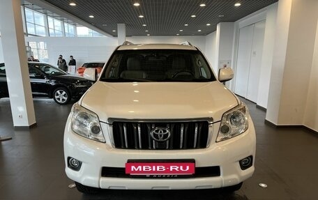 Toyota Land Cruiser Prado 150 рестайлинг 2, 2010 год, 2 690 000 рублей, 8 фотография