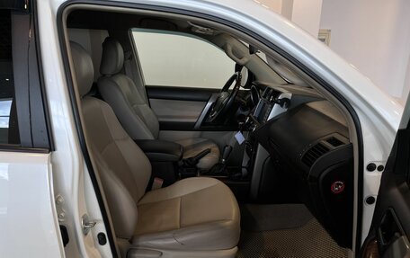 Toyota Land Cruiser Prado 150 рестайлинг 2, 2010 год, 2 690 000 рублей, 27 фотография