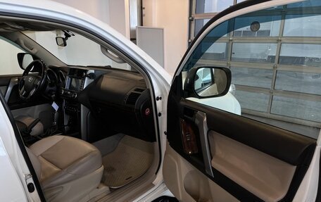 Toyota Land Cruiser Prado 150 рестайлинг 2, 2010 год, 2 690 000 рублей, 25 фотография