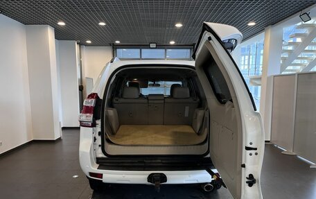 Toyota Land Cruiser Prado 150 рестайлинг 2, 2010 год, 2 690 000 рублей, 34 фотография