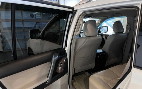 Toyota Land Cruiser Prado 150 рестайлинг 2, 2010 год, 2 690 000 рублей, 22 фотография