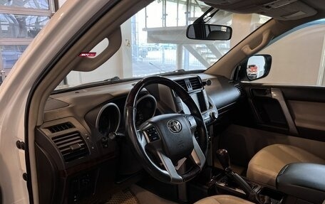 Toyota Land Cruiser Prado 150 рестайлинг 2, 2010 год, 2 690 000 рублей, 21 фотография