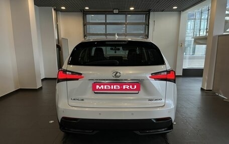 Lexus NX I, 2015 год, 2 640 000 рублей, 4 фотография
