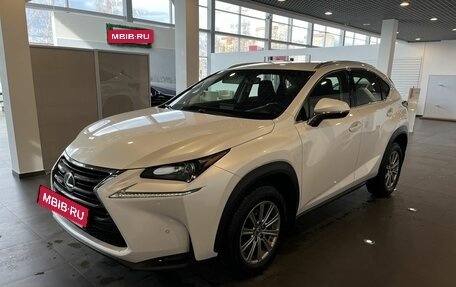 Lexus NX I, 2015 год, 2 640 000 рублей, 7 фотография