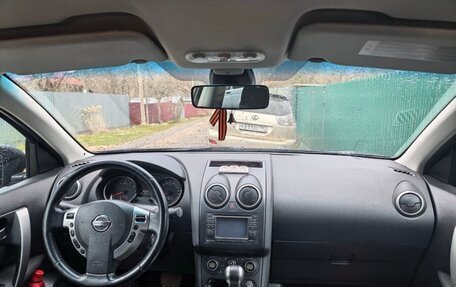 Nissan Qashqai, 2010 год, 750 000 рублей, 9 фотография