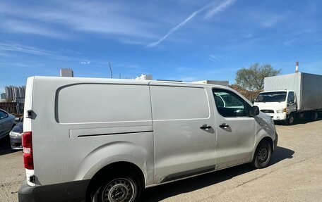 Opel Vivaro, 2021 год, 2 550 000 рублей, 3 фотография