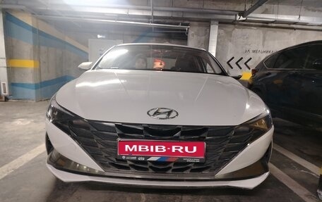 Hyundai Elantra, 2021 год, 2 150 000 рублей, 1 фотография