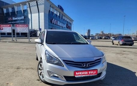 Hyundai Solaris II рестайлинг, 2015 год, 1 100 000 рублей, 1 фотография