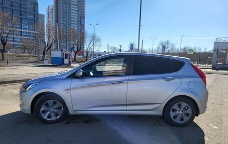 Hyundai Solaris II рестайлинг, 2015 год, 1 100 000 рублей, 5 фотография