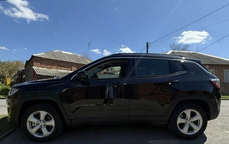 Jeep Compass II, 2020 год, 2 400 000 рублей, 3 фотография