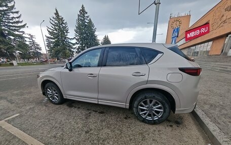 Mazda CX-5 II, 2023 год, 1 800 000 рублей, 6 фотография