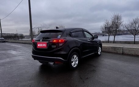Honda Vezel, 2018 год, 1 650 000 рублей, 3 фотография