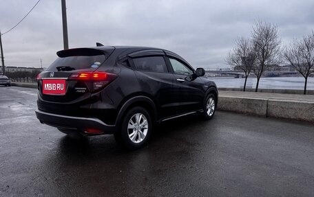 Honda Vezel, 2018 год, 1 650 000 рублей, 2 фотография