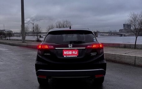Honda Vezel, 2018 год, 1 650 000 рублей, 14 фотография