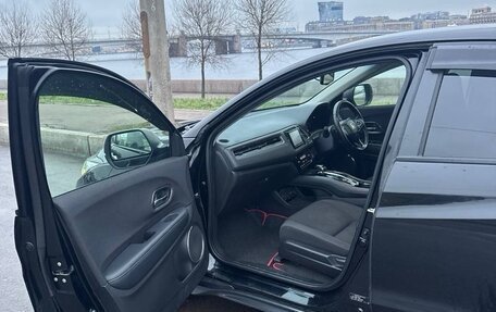 Honda Vezel, 2018 год, 1 650 000 рублей, 24 фотография