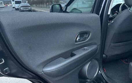 Honda Vezel, 2018 год, 1 650 000 рублей, 28 фотография