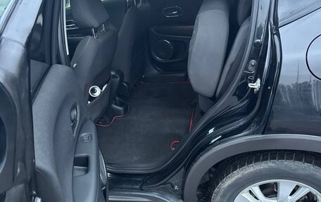 Honda Vezel, 2018 год, 1 650 000 рублей, 26 фотография