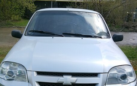 Chevrolet Niva I рестайлинг, 2010 год, 410 000 рублей, 4 фотография