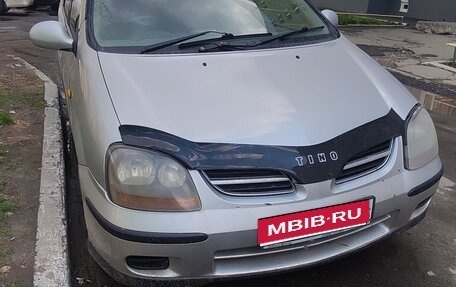 Nissan Tino, 2000 год, 300 000 рублей, 1 фотография