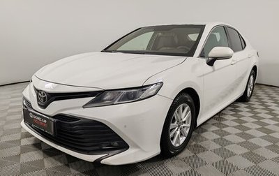 Toyota Camry, 2019 год, 1 899 000 рублей, 1 фотография