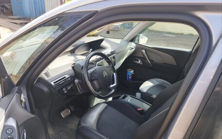 Citroen C4 Picasso II рестайлинг, 2018 год, 1 250 000 рублей, 10 фотография