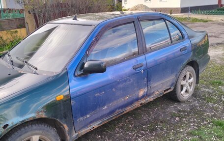 Nissan Almera, 1997 год, 200 000 рублей, 3 фотография