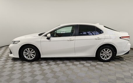 Toyota Camry, 2019 год, 1 899 000 рублей, 8 фотография