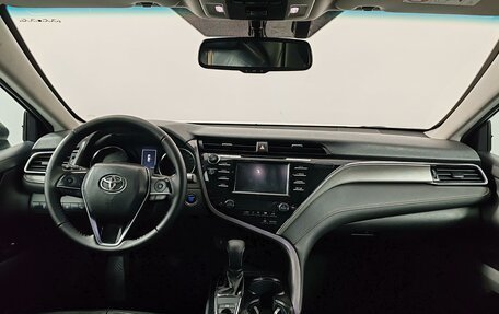 Toyota Camry, 2019 год, 1 899 000 рублей, 13 фотография