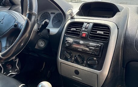 Mitsubishi Carisma I, 2003 год, 160 000 рублей, 8 фотография
