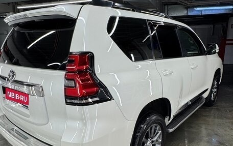 Toyota Land Cruiser Prado 150 рестайлинг 2, 2017 год, 4 300 000 рублей, 1 фотография