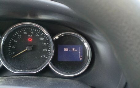 Renault Logan II, 2014 год, 800 000 рублей, 1 фотография