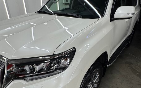 Toyota Land Cruiser Prado 150 рестайлинг 2, 2017 год, 4 300 000 рублей, 6 фотография